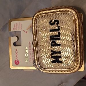 Pill case zip closure divided case included new on Card